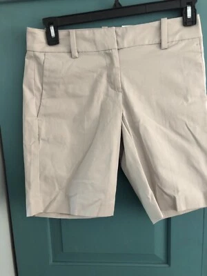 Nuevo con etiquetas Ann Taylor Factory The 10" corto bronceado talla 2 sarga elástica Foto 1 de 2