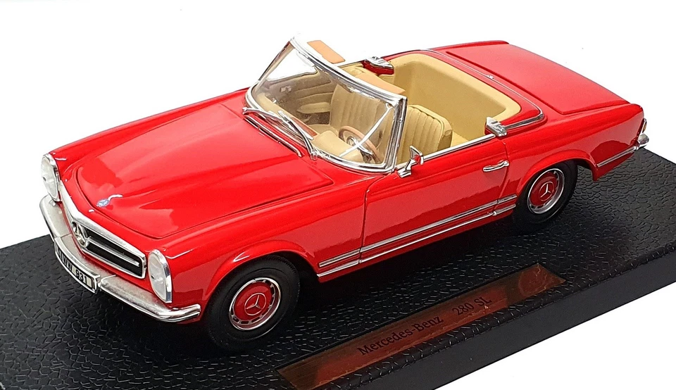 Anson 1/18 Scale Diecast 30389 - Mercedes Benz 280 SL - Red - Image 1 of 4