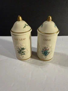 Tarros de especias Lenox The Spice Garden Bay Leaf & Chive 1992 elige tarro individual - Imagen 1 de 10