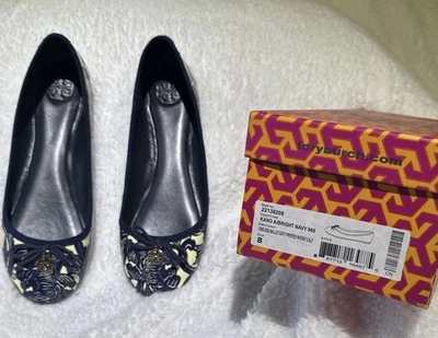 Tory Burch Chelsea Flat Kano Women's / Navy floral ￼ - Image 1 of 4