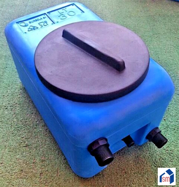 VASO di ESPANSIONE SERBATOIO ACQUA BLU IN POLIETILENE Litri 30 LT RISCALDAMENTO - Immagine 1 di 1