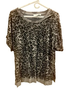 Top túnica tejida manga corta estampado leopardo Dantelle para mujer talla grande 1X Foto 1 de 4