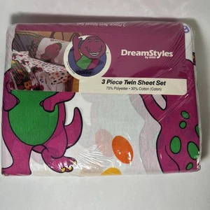 Neu Barney Dinosaurier Zwilling 3-teiliges Lakenset Lätzchen DreamStyles Hergestellt in den USA - Bild 1 von 8