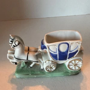 Germany Pferdekutsche Übertopf Vase Figur blau 5882 - Bild 1 von 8
