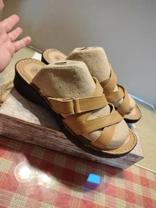 Womens Bjorndal Sandals Tan Leather Size 8 Wide strappy comfort Barclay A9 - Picture 1 of 5
