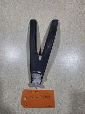 Montaje de clavija de pie de pasajero trasero derecho Buell Lightning Firebolt XB9 XB12 #NV-741 Foto 1 de 4