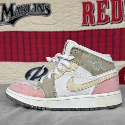Talla 4y - Nike Air Jordan 1 Mid SE Zapatos Juveniles Pastel Grind Rosa DJ0338-100 Foto 1 de 4