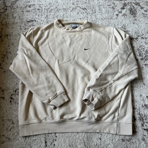beige vintage nike jumper
