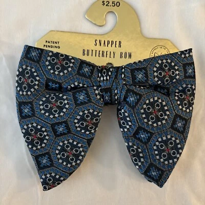 Vintage Butterfly Bow tie Snapper Clip On New On Hanger Blue Geometric Pattern - Image 1 of 4