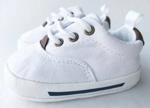 Baby Deer White Canvas Lace-Up Sneaker  Size 0 1 2 3 - Picture 1 of 1