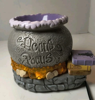 Calentador de cera Scentsy Hocus Pocus Disney Halloween retirado SIN RECORTE DE METAL LEER Foto 1 de 4