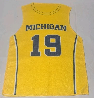 Toalla de rally amarilla Michigan Wolverines #19 ~ usada  Foto 1 de 4
