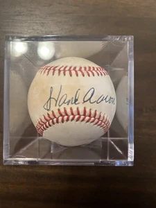 Hank Aaron Autographed Baseball-JSA Authentication  - Picture 1 of 4