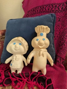 Vintage 71 Pillsbury Doughboy & 72 Poppie Fresh Vinyl Figuren - Retro Dekor Werbung - Bild 1 von 5