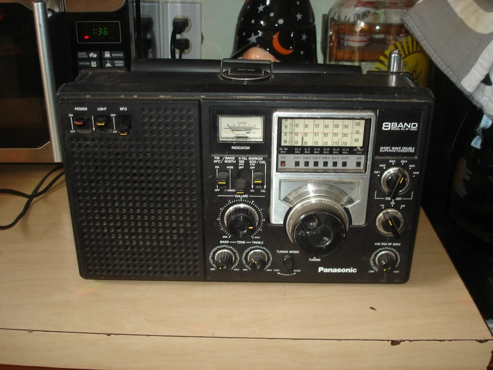 Panasonic Model No. RF-2200 FM/AM/Shortwave 8-Band Portable Radio - Image 1 of 4