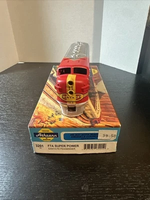 HO Scale Athearn 3201 Santa Fe F7A Super Powered Blue Box Locomotive Bnsf EMD - Image 1 of 4