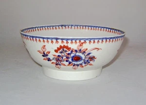 C.18th Liverpool Porcelain Bowl: Blue Printed Flowers with Red Enamel & Gilding - Picture 1 of 8