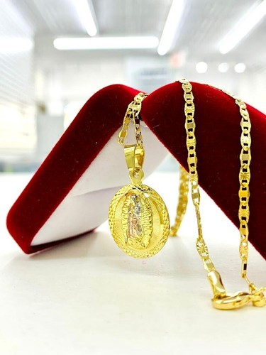 Collana con ciondolo Virgencita de Guadalupe riempita in oro 14 carati catena Valentino 20"