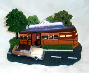 BELIEBTE IMPORTE 1999 ROUTE 66 P.K. SANDWICHES LADEN KUNSTHARZ AUSSTELLUNGSGEBÄUDE MIT AUTO - Bild 1 von 6
