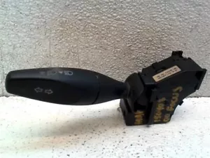 Interruptor de señal de giro para Ford Focus Wagon 00-03 - Imagen 1 de 4