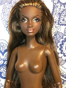 Barbie Look City Shine doll. AA. ARTICULATED. NUDE - Picture 1 of 3