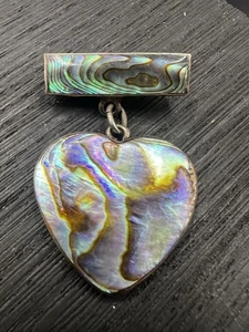 VTG ATQ Sterling Silver Abalone Heart Medal Pin Brooch Sweetheart Signed TG - Picture 1 of 6