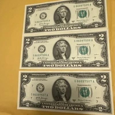 Uncirculated Two Dollar Bills Series 2017A $2 Sequential #'s  Lot Of 3 New  - Image 1 of 2