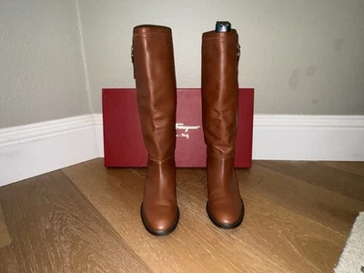 Novas Botas Femininas Salvatore Ferragamo Fondente Napa Bezerro 9 1/2 - Imagem 1 de 4