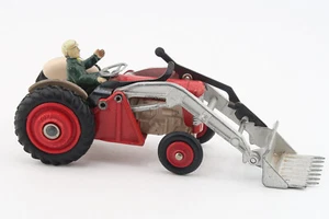 CORGI TOYS 57 * MASSEY FERGUSON 65 CON FORCELLA * 1:43 * 1963 - Foto 1 di 5