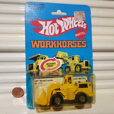 Mattel Hot Wheels 1982 #1173 CAT WHEEL LOADER Nu in Excellent BubblePk HONG KONG - Image 1 of 4