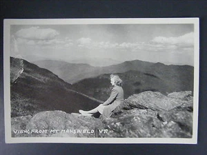 Foto postal real Mt Mansfield Vermont VT dama sentada en blanco y negro RPPC c1950 de colección - Imagen 1 de 2