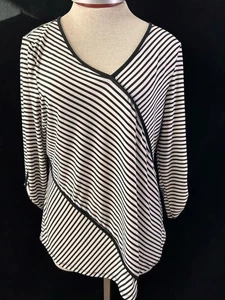 Top blusa Liz Mccoy taglia L manica 3/4 linguetta nero bianco righe scollo a V pullover - Foto 1 di 6