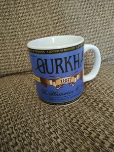 Gurkha übergroßer Kaffeebecher rot weiß Tabakhändler 1887 Strand Zigarrengruppe - Bild 1 von 5