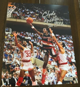 CLYDE DREXLER AUTOGRAPHED SLABBED 8X10 PHOTOGRAPH w/ HERITAGE AUTHENTICATION COA - Picture 1 of 5