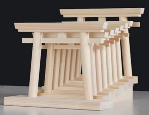 Japanischer TORII Tor Shinto Schrein TORII-HACHIMON Mini Haushalt Kamidana Altar - Bild 1 von 7