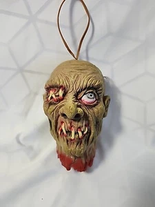 Vintage NIGHTVIEW SEASONS HALLOWEEN PROP LATEX SHRUNKEN SEVERED ZOMBIE HEAD 5.5" - Picture 1 of 8
