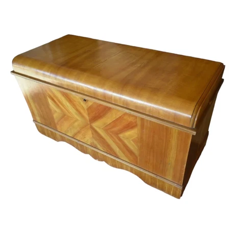 Vintage Mid Century Blanket Cedar Chest, No lock Cover
