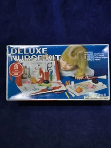 Kit de enfermera de lujo vintage "Little Learners" Sears, Roebuck And Co - nunca abierto - Imagen 1 de 13