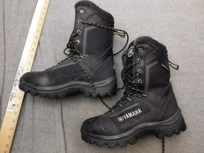 Botas de moto de nieve Klim Yamaha Gore-Tex Thinsulate para hombre 9 negras aisladas UE 42,5 Foto 1 de 4