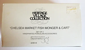 DEPARTMENT 56 HERITAGE VILLAGE COLLECTION CHELSEA MARKET FISH MONGER & CART - Picture 1 of 11