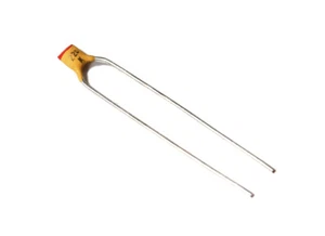 5x Piher 22pF 10% Ceramic Plate Capacitors / Kerko Keramik Kondensatoren RM5mm - Picture 1 of 1