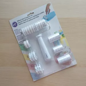 Wilton Cake Craft Cake Decorating Ribbon Cutter & Embosser Set Unused & Sealed - Picture 1 of 9