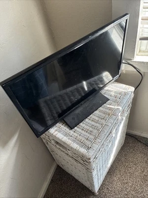 TV LED HD Sceptre E246BV-FMQC 24" 1080p - Negro Foto 1 de 4