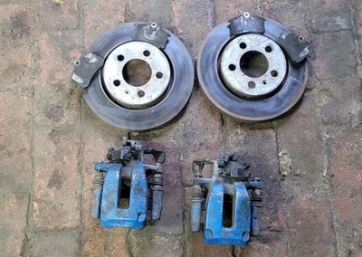 VW Audi Golf MK4 R32 V6 TT MK1 8N S3 8L 256mm Rear Brakes Calipers & Carriers  - Image 1 of 4