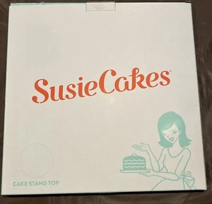 NEW - Susie Cakes Cake Stand -2 Piece Base & Top - 10" Scalloped - Picture 1 of 8