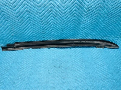 Protector de sello superior para guardabarros del conductor Lexus LS460 LS460L LS600HL 2007-2012 FABRICANTE DE EQUIPOS ORIGINALES Foto 1 de 4