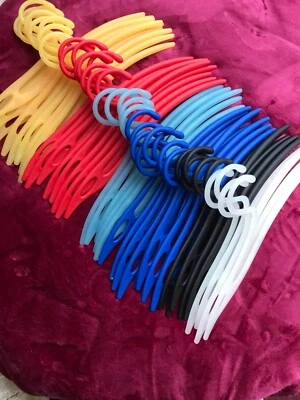 Konvolut 40 Stück Design-Kleiderbügel Hosenbügel translucent v. Farben wie neu! - Bild 1 von 2