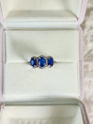 Sterling 925, Blue Spinel ring. Size 8. A very nice ring. - Image 1 of 4