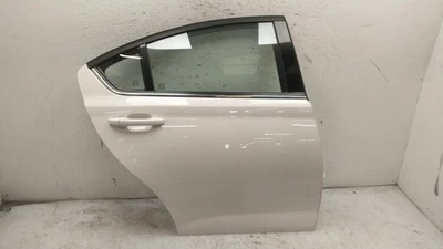 Rear door MG MG6 White Right Drivers O/S 2011-2016 - Image 1 of 4