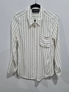 Decjuba Woman's Button Shirt Size 8 Good Condition - Picture 1 of 6